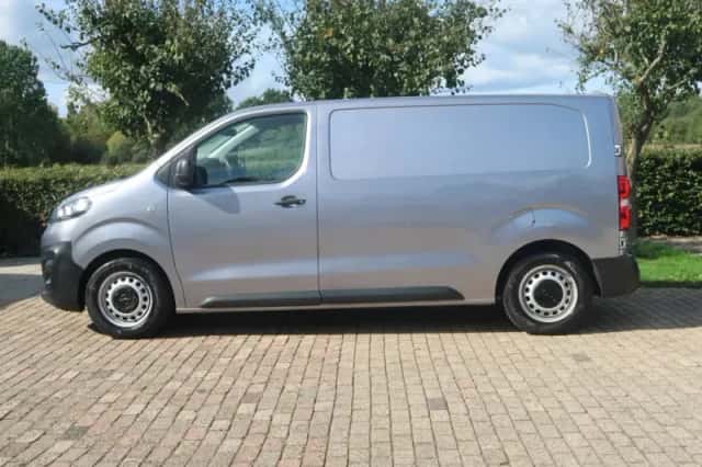 Opel Vivaro (2024) thumbnail 5