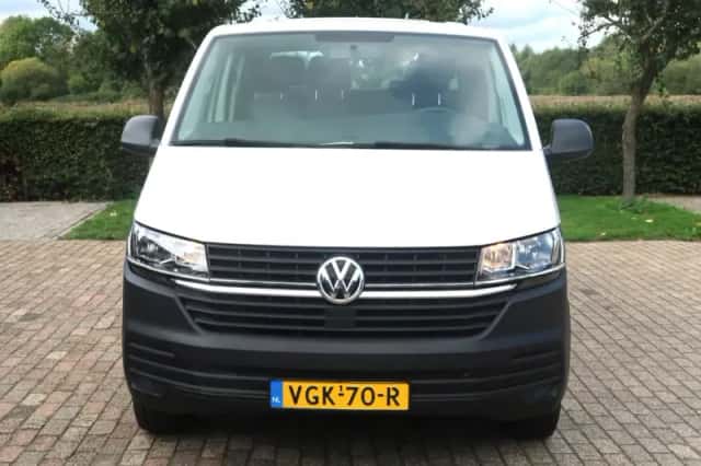 Volkswagen Transporter (2020) thumbnail 2