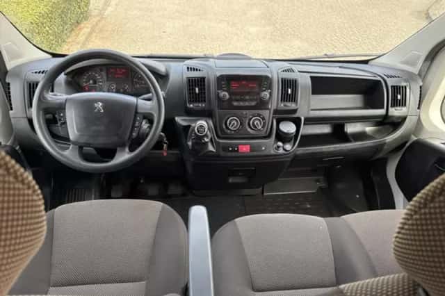Peugeot Boxer (2020) thumbnail 3