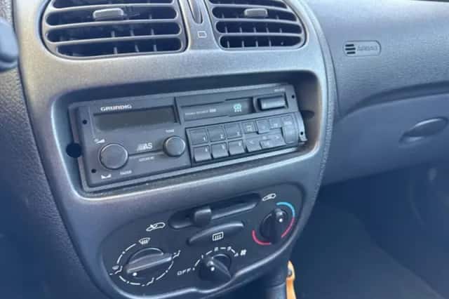 Peugeot 206 (2001) thumbnail 6