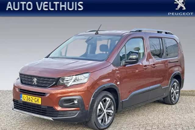 Peugeot Rifter (2021) thumbnail 1
