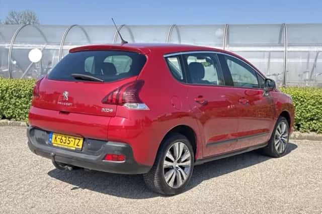 Peugeot 3008 (2014) thumbnail 2