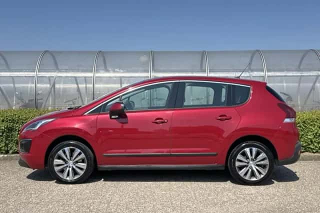 Peugeot 3008 (2014) thumbnail 4
