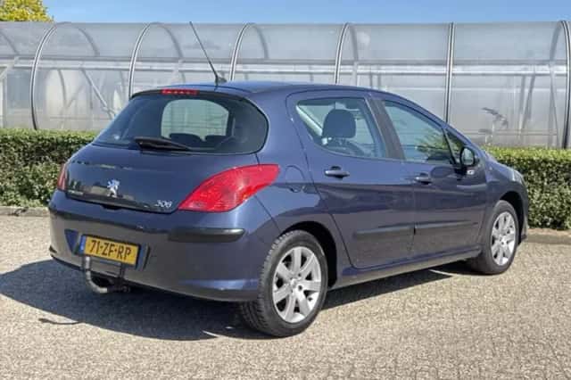 Peugeot 308 (2008) thumbnail 2