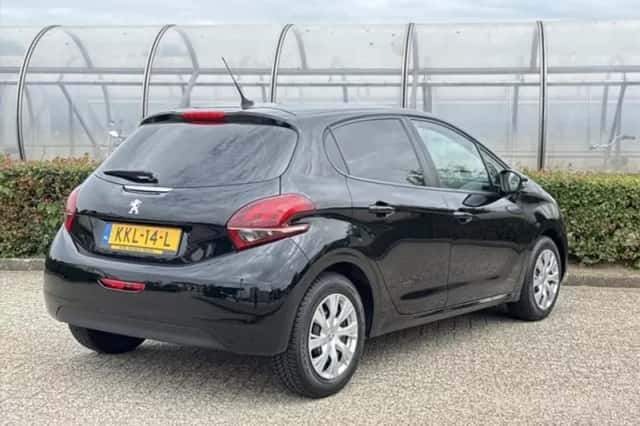 Peugeot 208 (2019) thumbnail 2