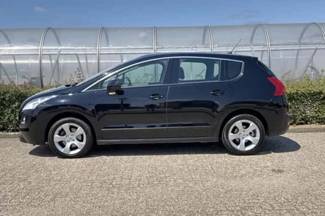 Peugeot 3008 (2011) thumbnail 4