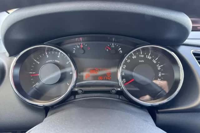 Peugeot 3008 (2011) thumbnail 5