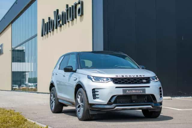 Land Rover Discovery Sport (2024) thumbnail 3