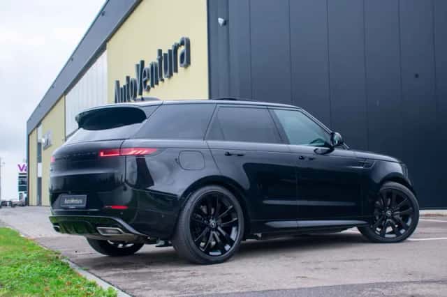 Land Rover Range Rover Sport (2026) thumbnail 5