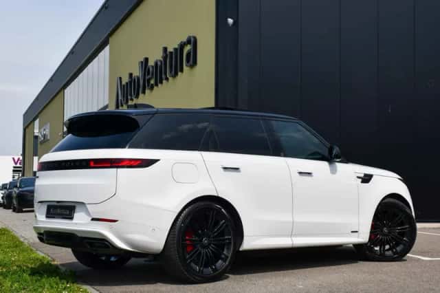 Land Rover Range Rover Sport (2025) thumbnail 5