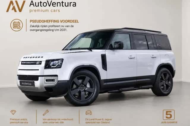 Land Rover Defender (2022) thumbnail 1