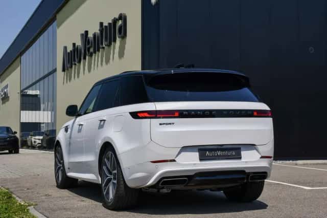 Land Rover Range Rover Sport (2025) thumbnail 4