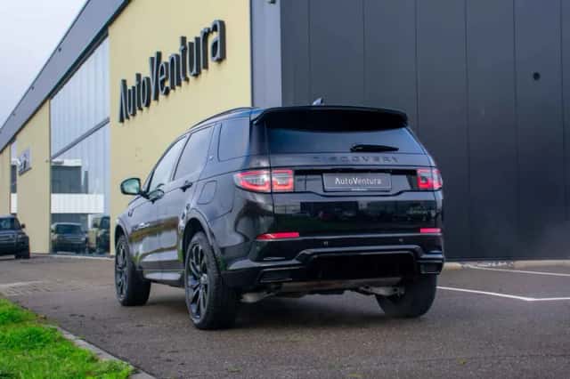 Land Rover Discovery Sport (2025) thumbnail 4