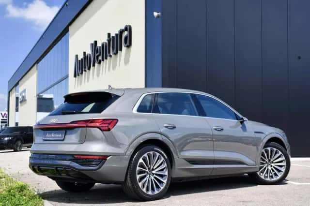 Audi Q8 e-tron (2024) thumbnail 5