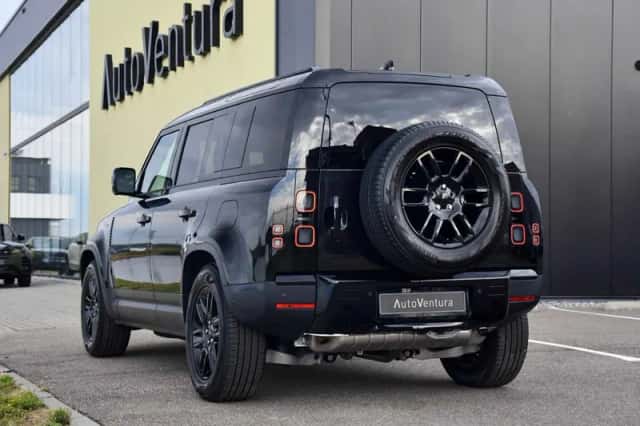 Land Rover Defender (2026) thumbnail 4