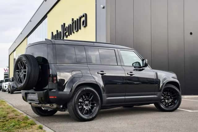 Land Rover Defender (2026) thumbnail 6