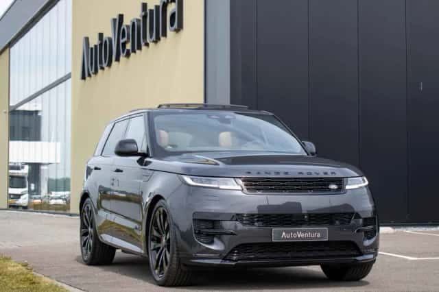 Land Rover Range Rover Sport (2026) thumbnail 3