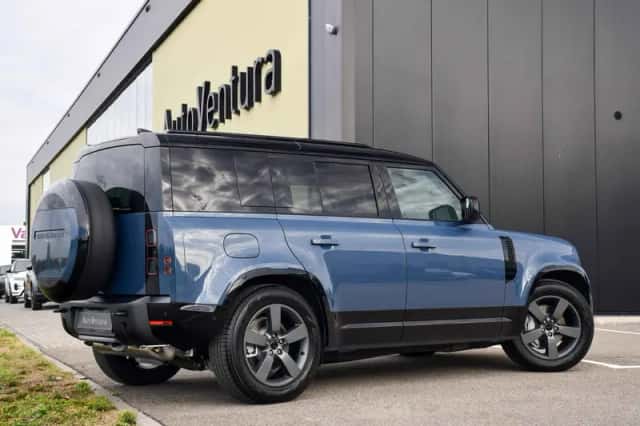 Land Rover Defender (2026) thumbnail 5