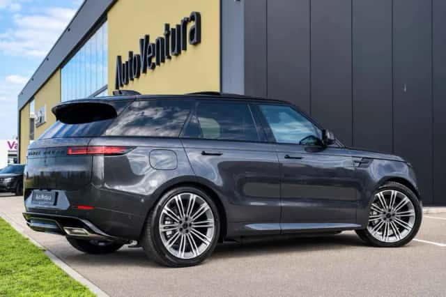 Land Rover Range Rover Sport (2026) thumbnail 6