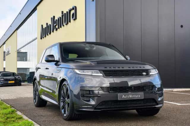 Land Rover Range Rover Sport (2026) thumbnail 3