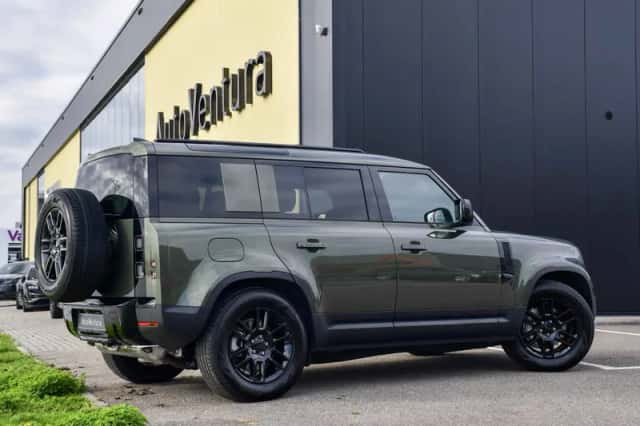 Land Rover Defender (2026) thumbnail 6