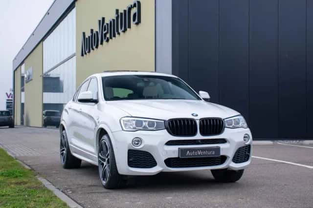 BMW X4 (2018) thumbnail 3
