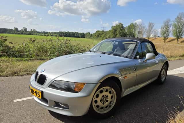 BMW Z3 (1998) thumbnail 3