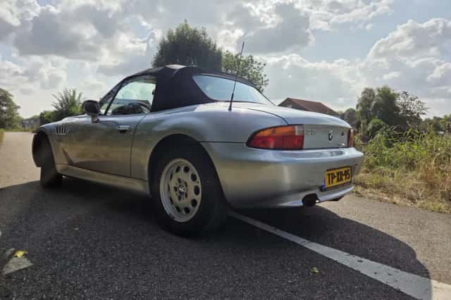 BMW Z3 (1998) thumbnail 4