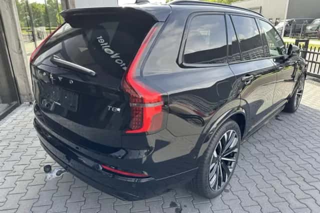 Volvo XC90 (2025) thumbnail 3