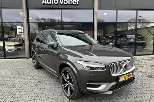Volvo XC90 (2022) thumbnail 1