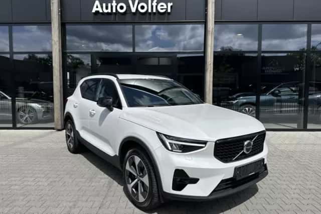 Volvo XC40 (2022) thumbnail 1