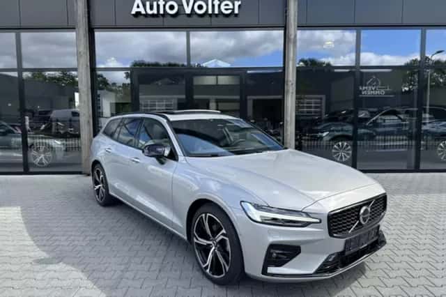 Volvo V60 (2025) thumbnail 1