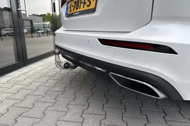 Volvo V60 (2021) thumbnail 4