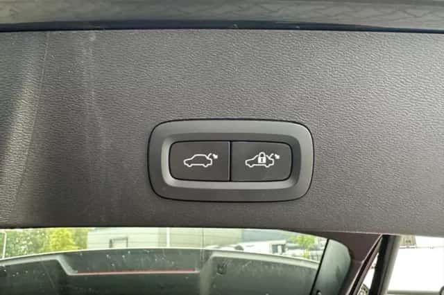 Volvo XC40 (2022) thumbnail 6