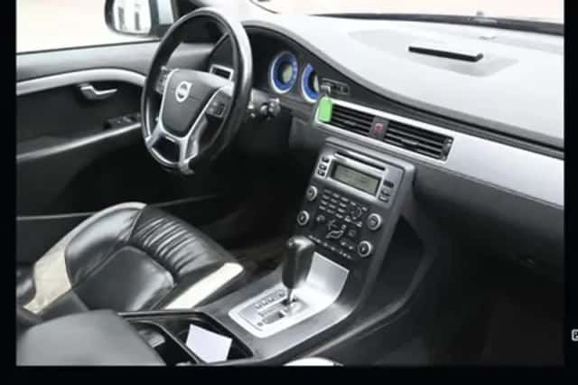 Volvo V70 (2010) thumbnail 2