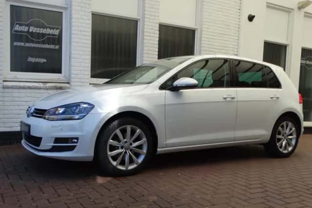 Volkswagen Golf (2014) thumbnail 2
