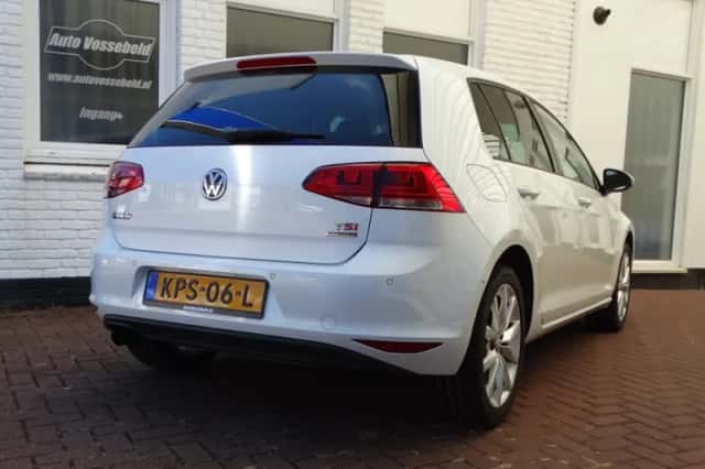 Volkswagen Golf (2014) thumbnail 5