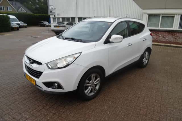Hyundai ix35 (2013) thumbnail 2