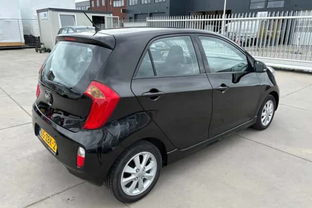 Kia Picanto (2012) thumbnail 5