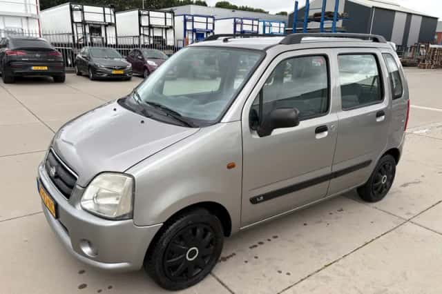 Suzuki Wagon R+ (2005) thumbnail 1