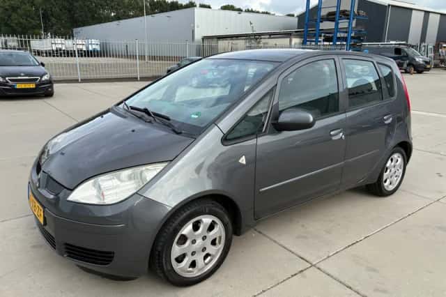 Mitsubishi Colt (2007) thumbnail 1