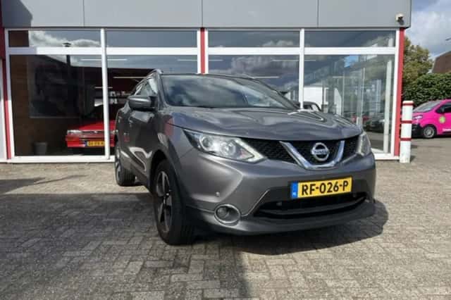 Nissan Qashqai (2017) thumbnail 1