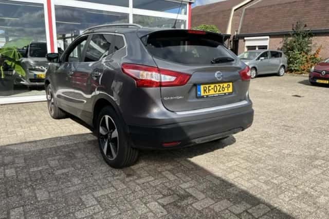 Nissan Qashqai (2017) thumbnail 6
