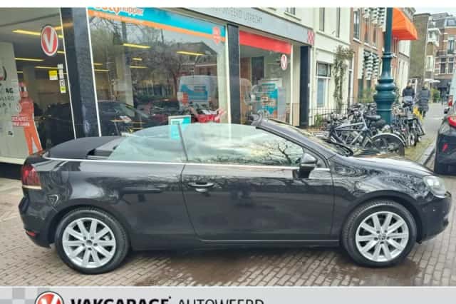 Volkswagen Golf (2012) thumbnail 2