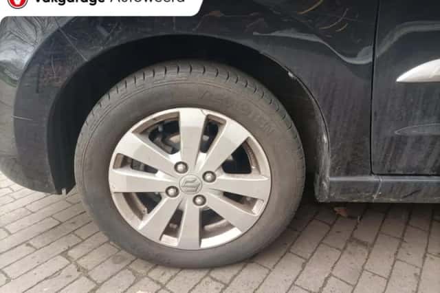 Suzuki Alto (2015) thumbnail 6