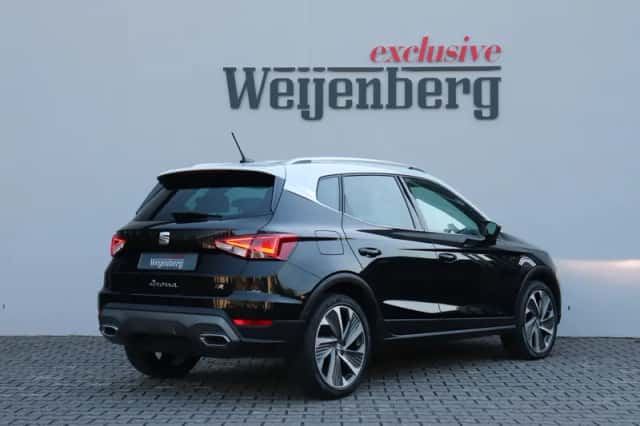 SEAT Arona (2022) thumbnail 2