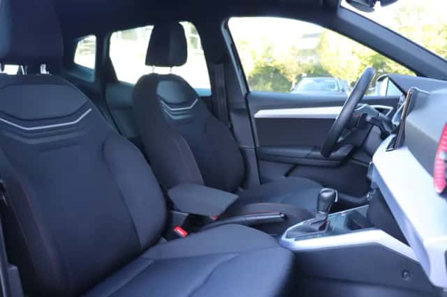 SEAT Arona (2022) thumbnail 4