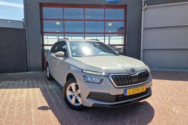 Škoda Kamiq (2021) thumbnail 2