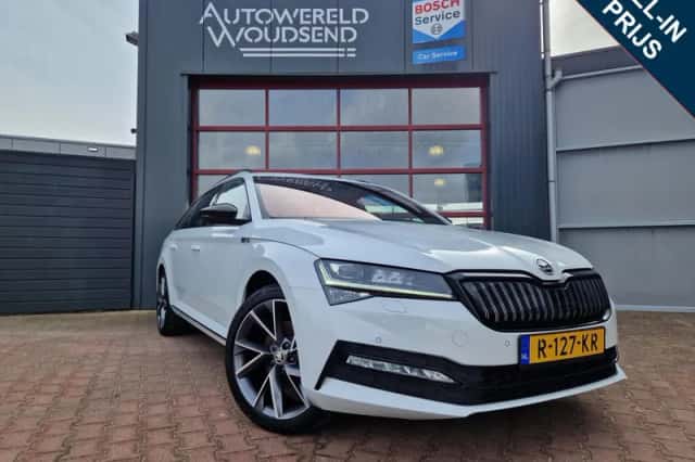 Škoda Superb (2021) thumbnail 1