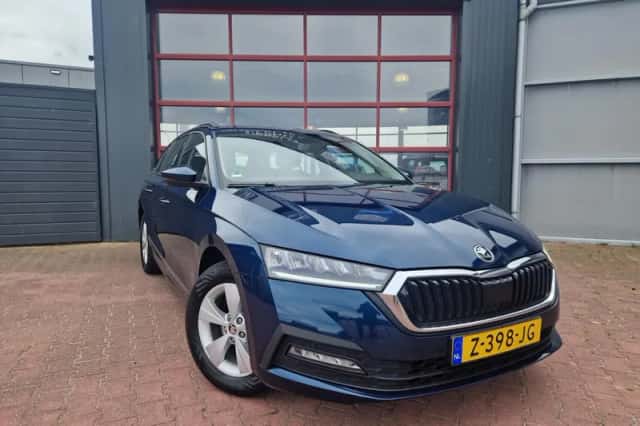 Škoda Octavia (2024) thumbnail 2